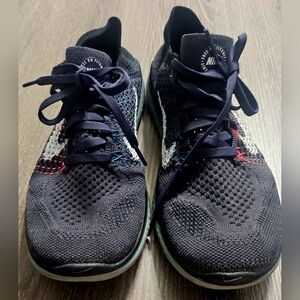 Womens 2018 Nike Free Run Flyknit running shoes black/pink/blue size 8